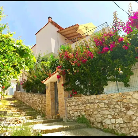 Bourbos Summer Apartment
