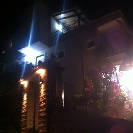 Bourbos Summer Himara