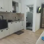 Bourbos Summer هيماري