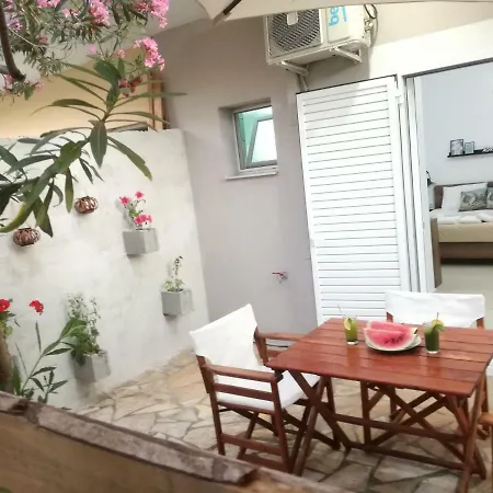 Appartement Bourbos Summer Himare