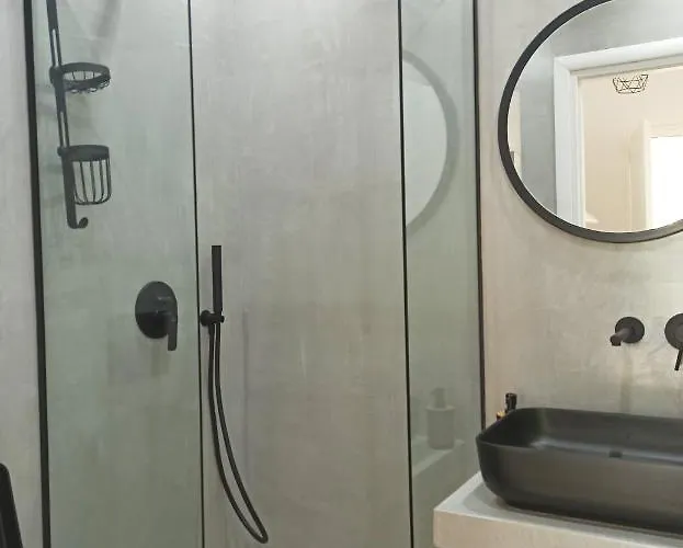 Bourbos Summer Daire