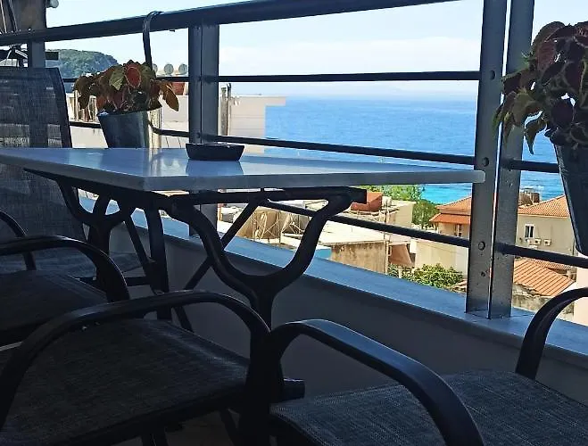 Bourbos Summer Daire *