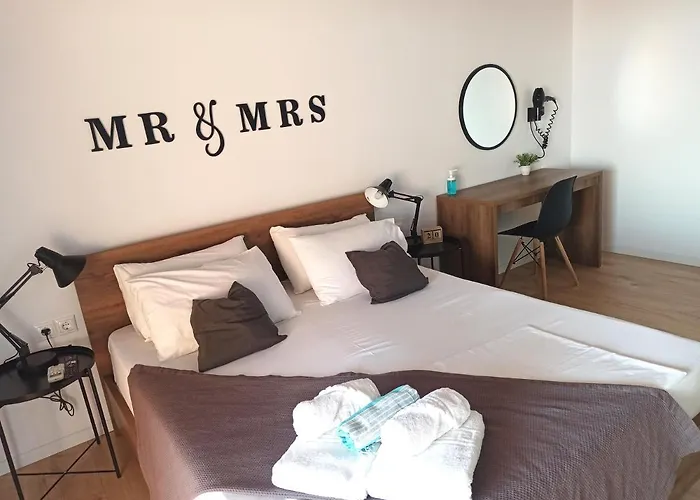 Daire Bourbos Summer