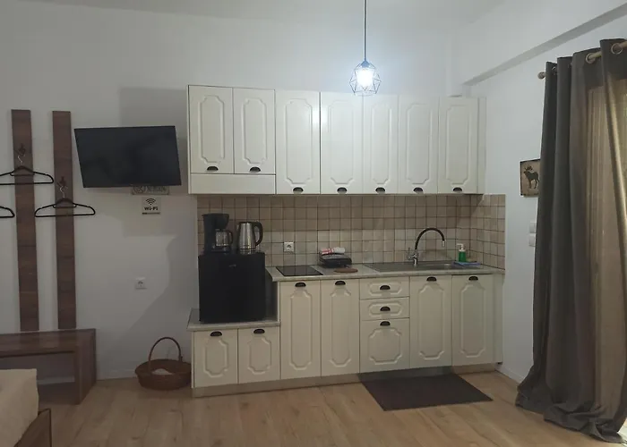 Daire Bourbos Summer Himarë