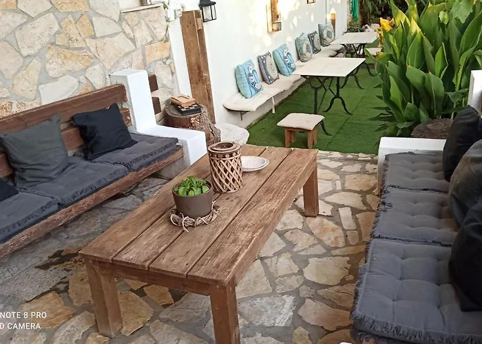 Bourbos Summer Daire *