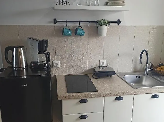 Bourbos Summer Daire *