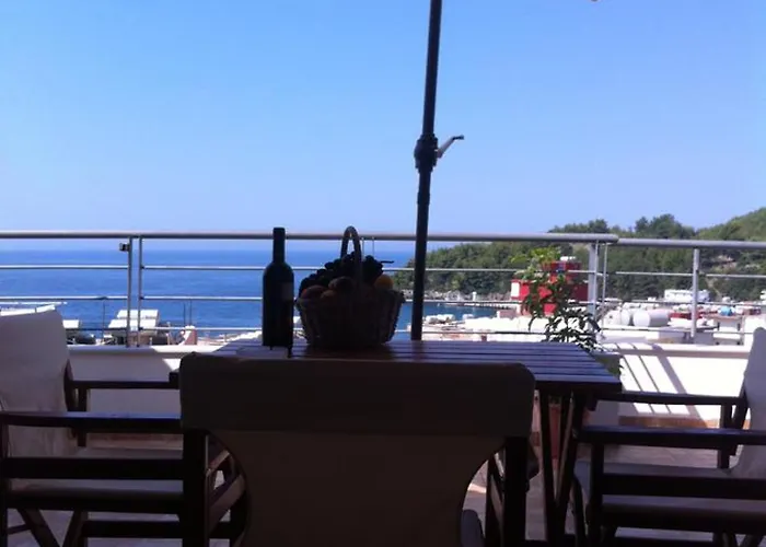 Daire Bourbos Summer