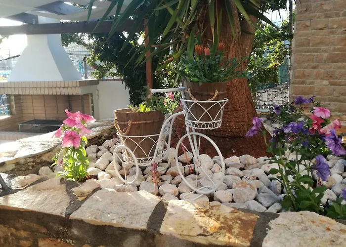 Bourbos Summer Daire