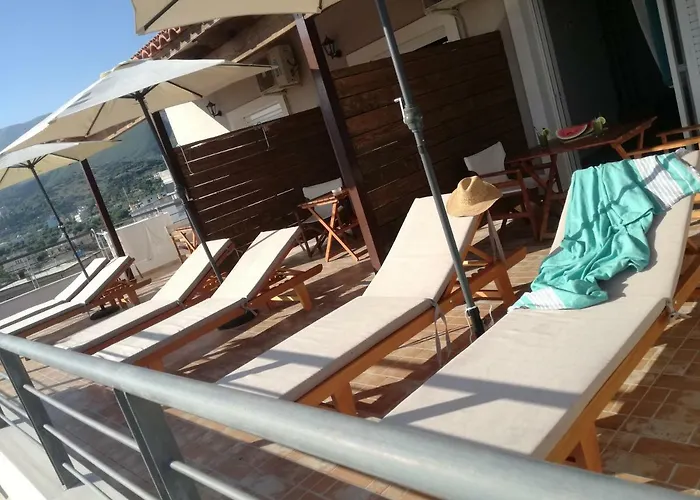 Bourbos Summer Daire