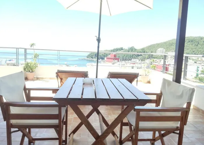 Daire Bourbos Summer